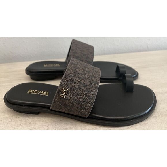Michael Kors Brown Signature Sandals Slides Sz 6.5 Gold MK Big Toe Strap - Picture 3 of 8